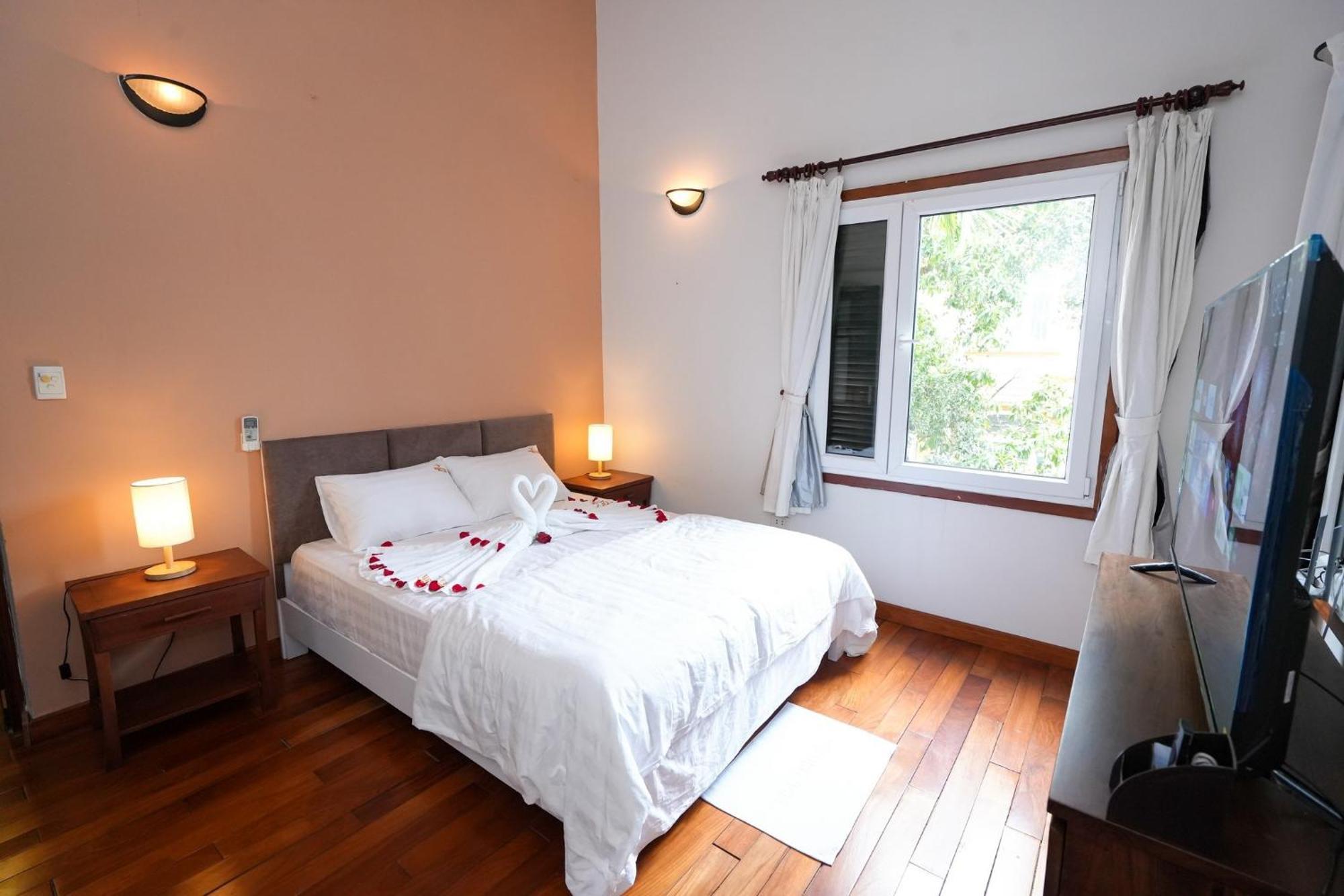 Musketeers Guest House Hanoi Exterior photo